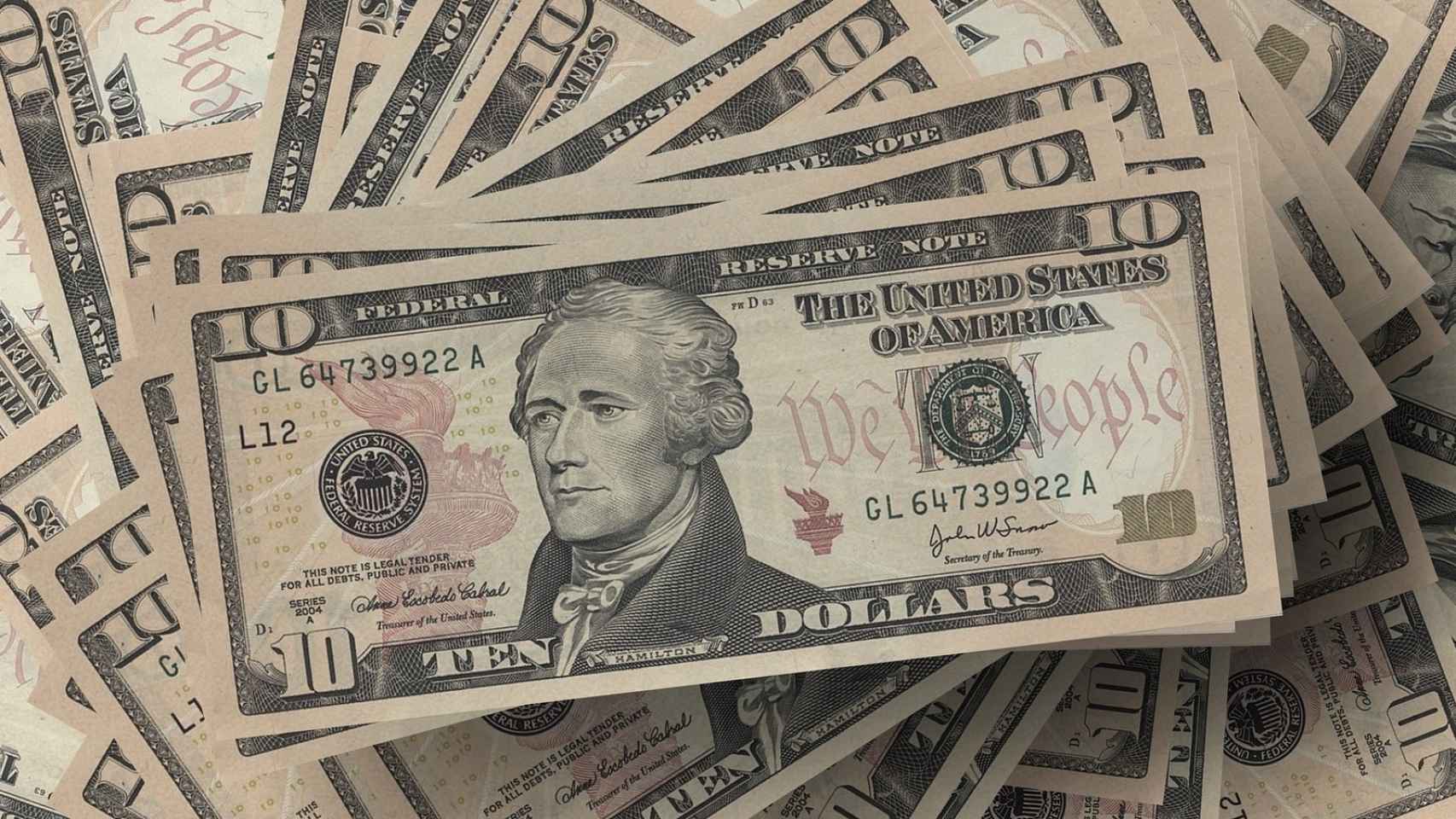 Un billete de 10 dólares con el rostro de Alexander Hamilton.