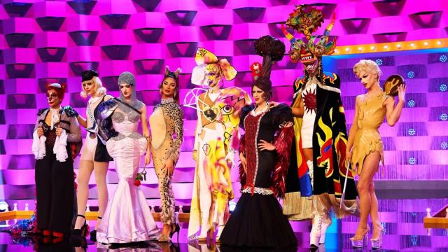 ‘Drag Race España’ 03x01: Futbolistas, mocatrices y un abandono épico