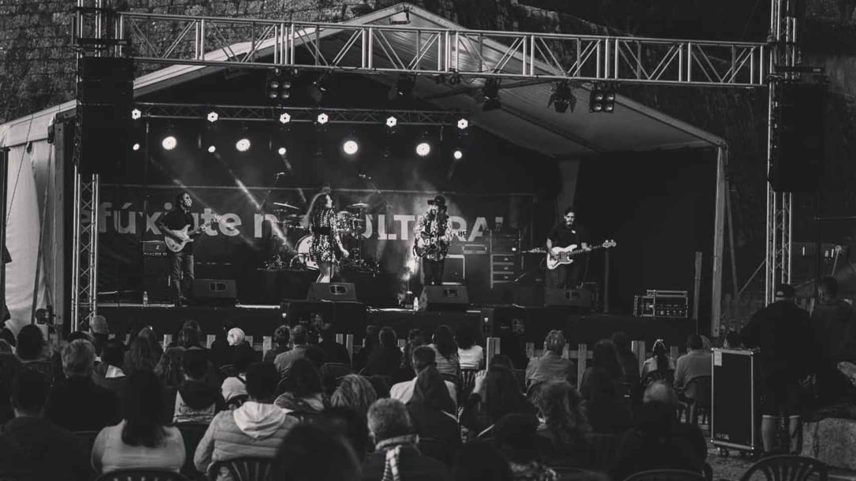 El grupo vigués durante uno de sus últimos conciertos