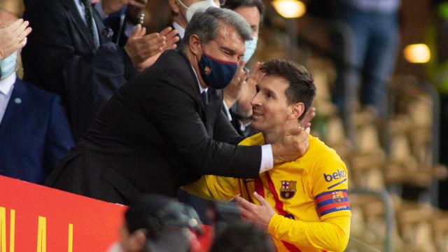 Joan Laporta y Leo Messi, durante la final de la Copa del Rey de 2021