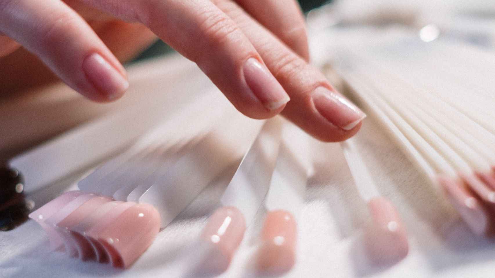 Manicura 'ombré': el diseño de uñas que está triunfando entre las novias.