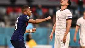 Reacciones de Mbappé y de Hummels tras el gol del alemán en propia
