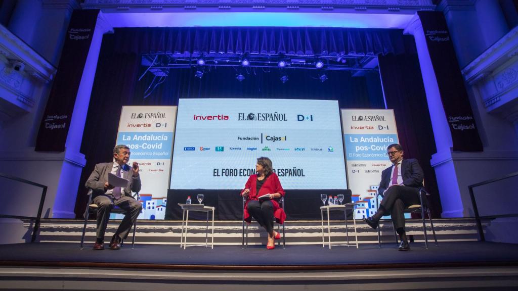 Francisco Mochón, Inma León y Fernando Seco, en el Foro Económico Español: 'La Andalucía pos-Covid'.