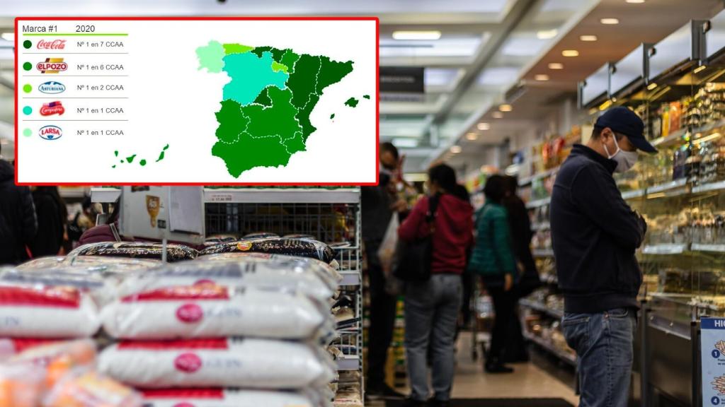 El mapa de las marcas más elegidas en cada CCAA. De fondo, unas personas haciendo la compra.