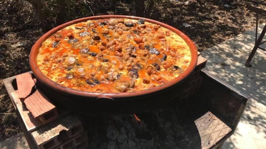 ¿El arroz con costra es de Elche, Orihuela o Pego? La disputa está sobre la mesa