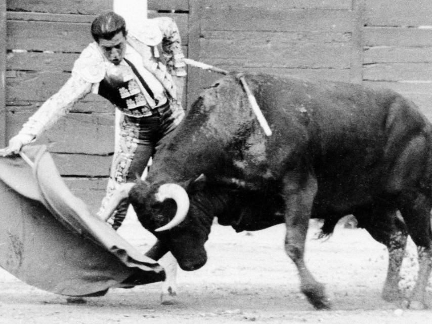 Antonio Ordóñez, en una corrida en Las Ventas.