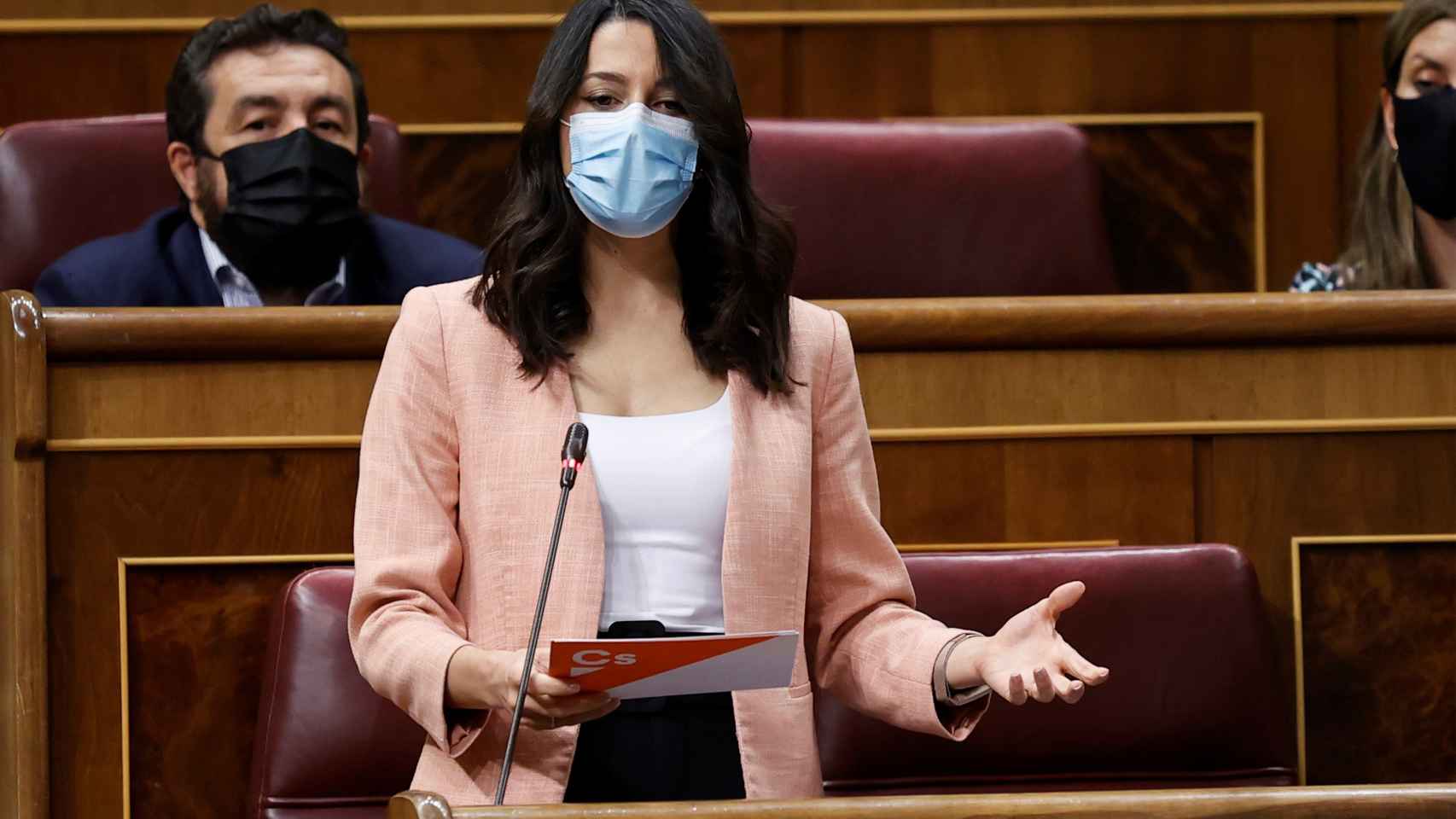 Inés Arrimadas, durante su intervención desde su escaño del Congreso.