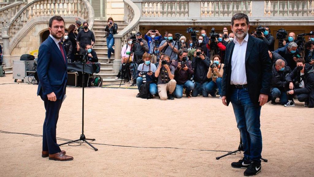 Pere Aragonès y Jordi Sànchez, en la presentación del acuerdo de 'Govern'.