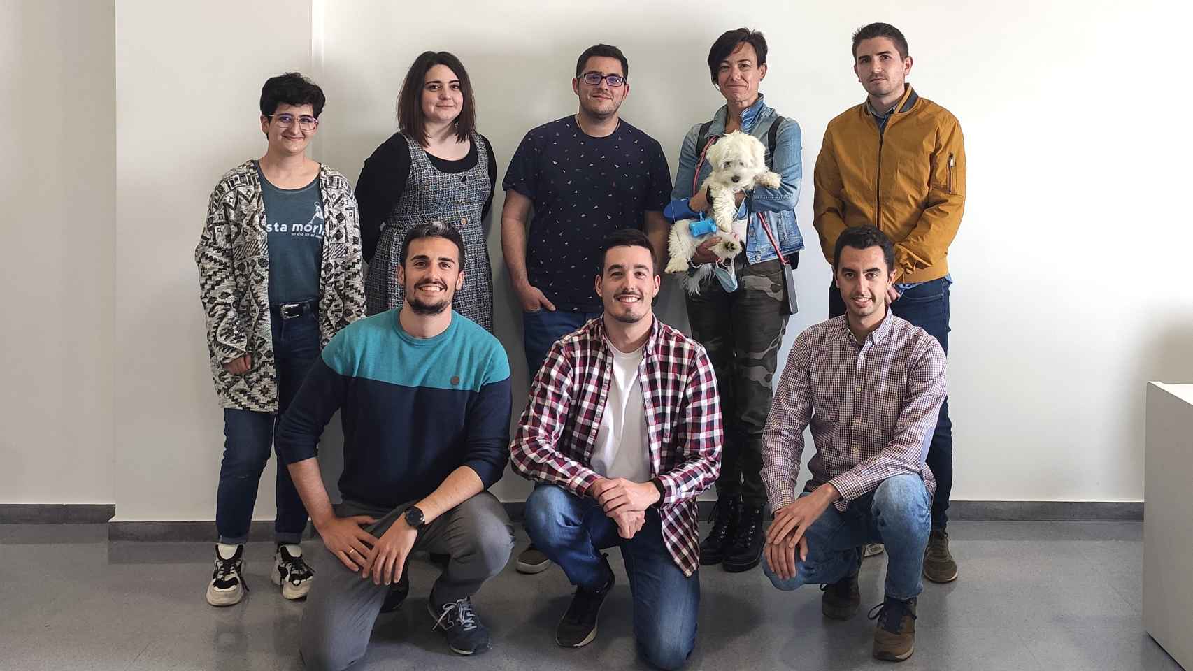 Equipo humano de la startup Oslice Technology en sus instalaciones en Jaén.