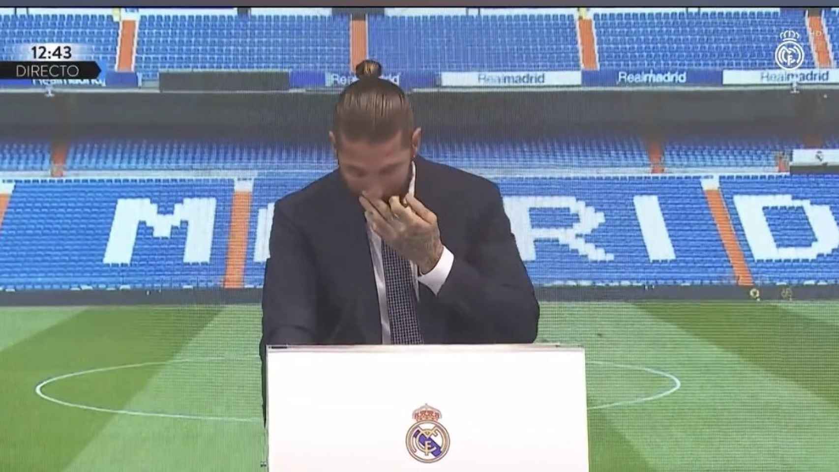 Sergio Ramos, emocionado durante su discurso de despedida