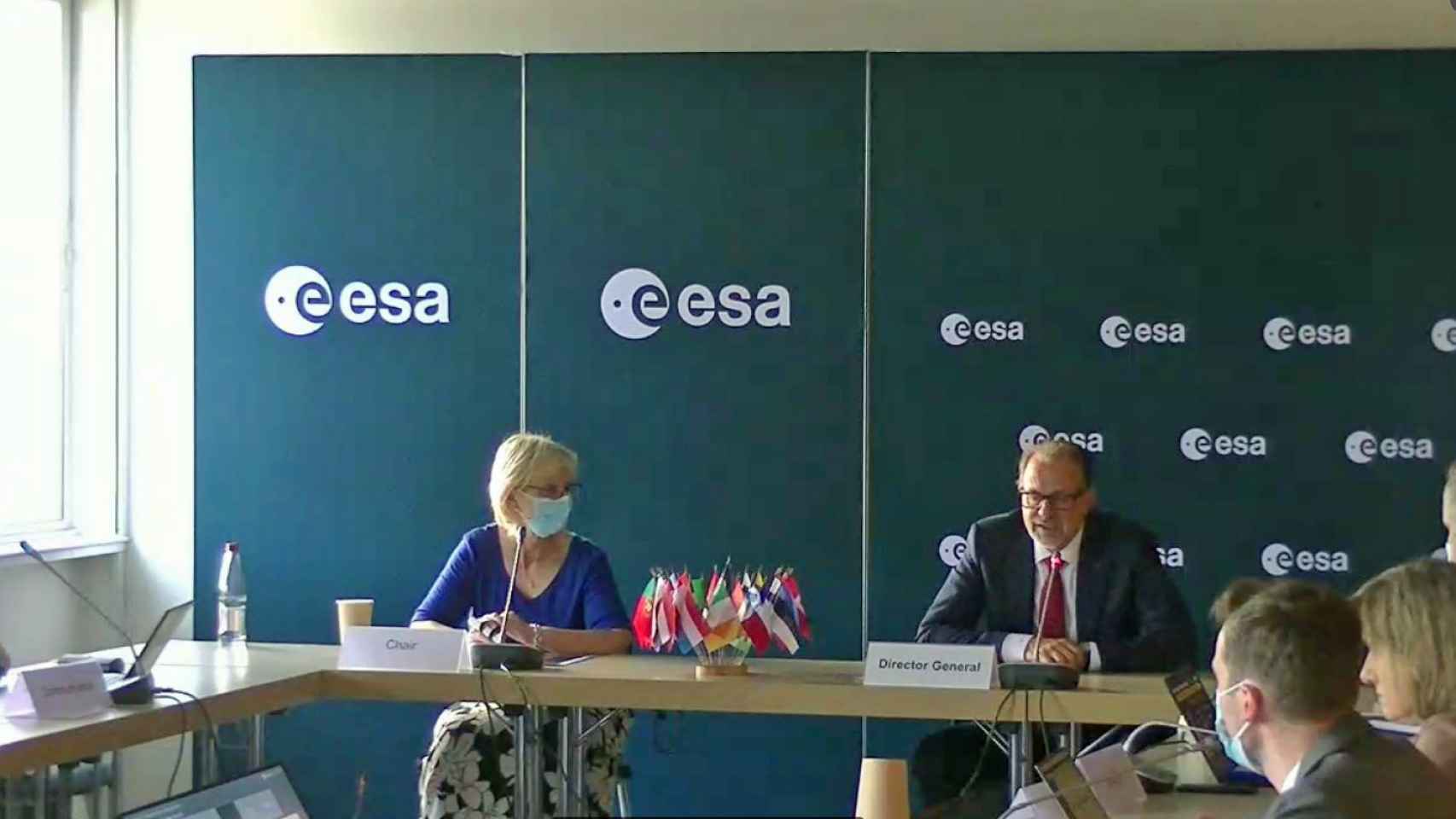 Rueda de prensa tras el consejo de la ESA, celebrado en París.