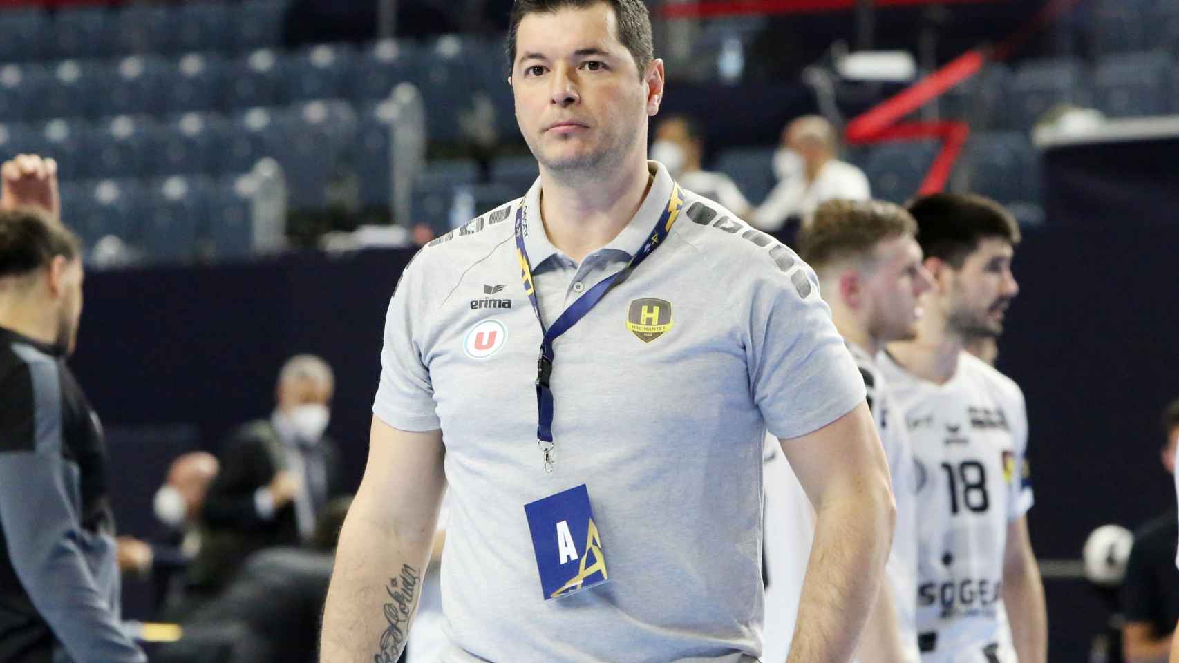 Alberto Entrerríos durante su etapa de entrenador