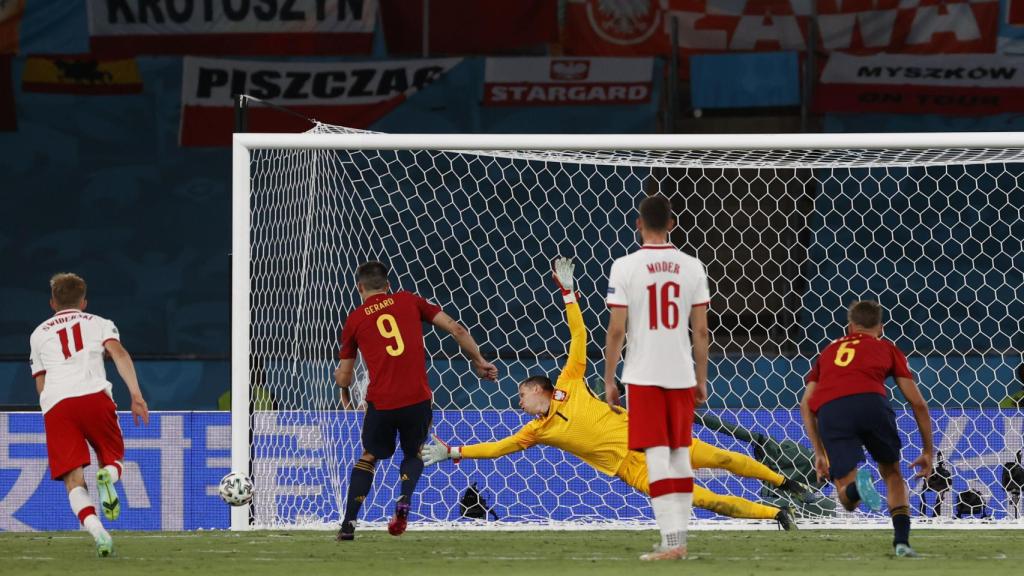 Gerard Moreno falla el penalti contra Polonia