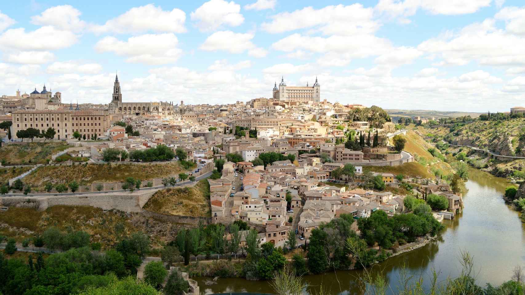 Río Tajo a su paso por Toledo, uno de los lugares donde se calculará el caudal.