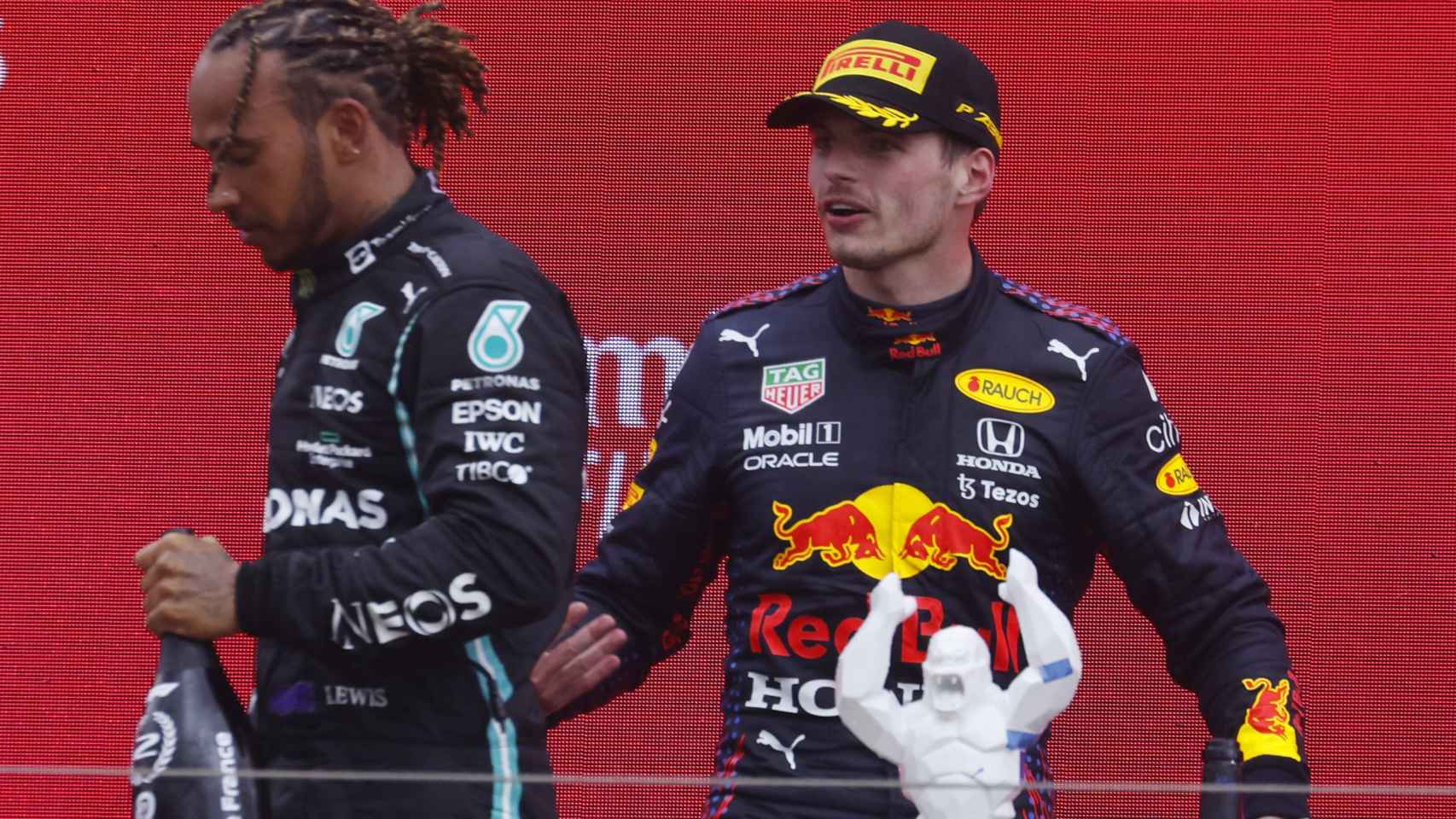 Hamilton y Verstappen en el podio de Paul Ricard