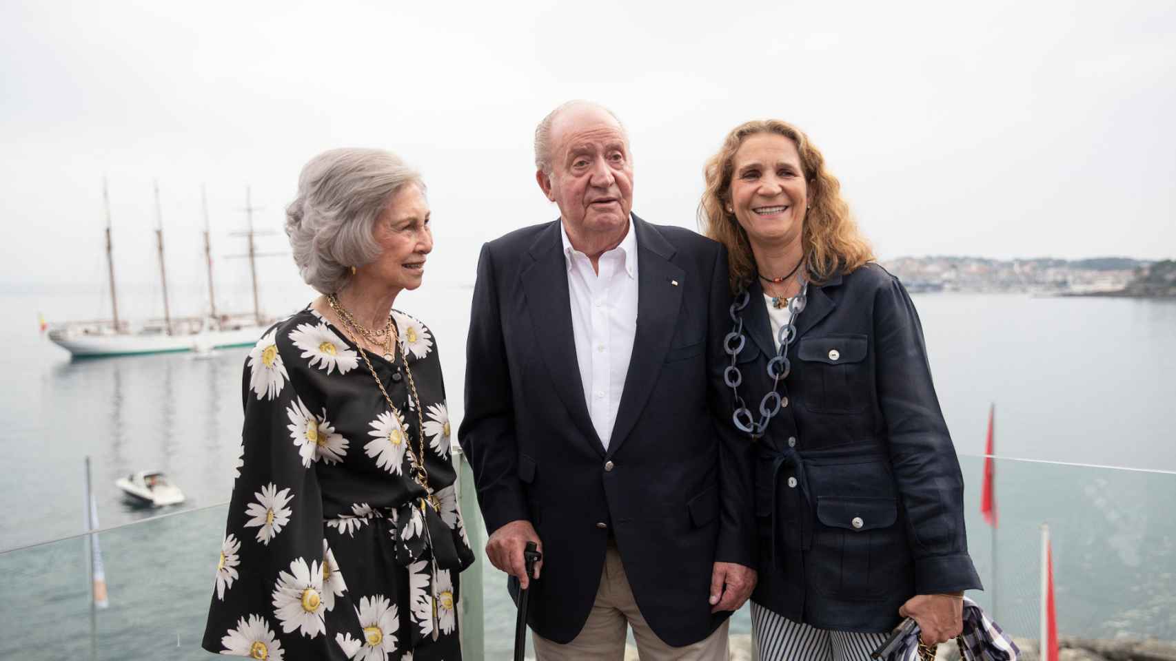 La emérita Sofía no ha acompañado a sus hijas a Abu Dhabi para visitar a don Juan Carlos I.