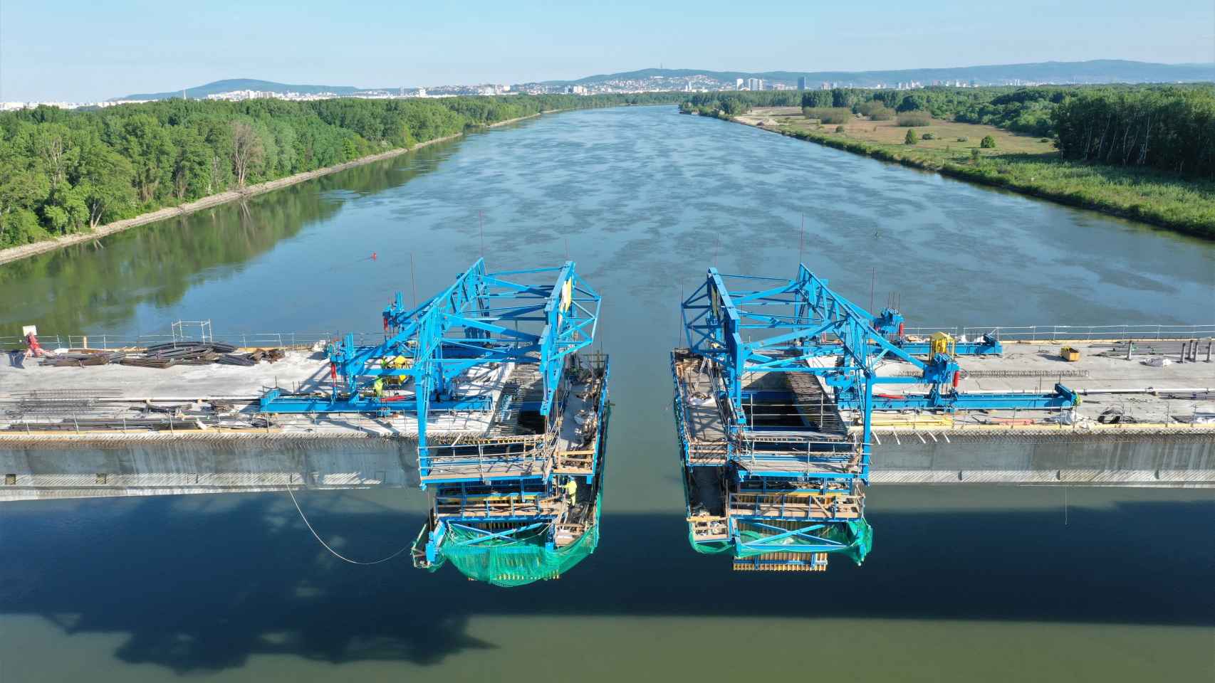 Puente sobre el río Danubio.