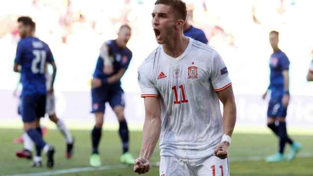 Ferrán Torres celebra su gol frente a Eslovaquia