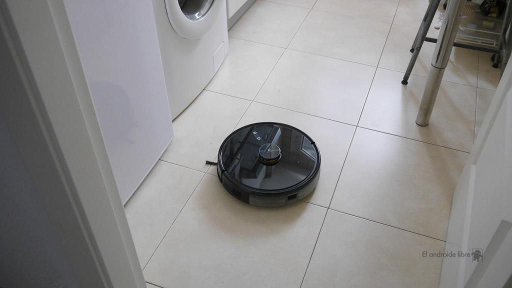 realme Techlife Robot Vacuum