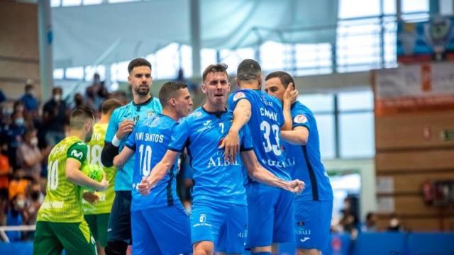 Álex García durante un partido del Viña Albali Valdepeñas