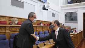 Ruiz Molina junto al presidentes de las Cortes Pablo Bellido