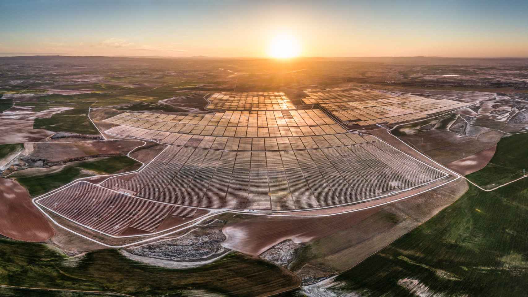 Lightsource bp pone en marcha su primer proyecto fotovoltaico en España, de 247 MW