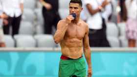 Cristiano Ronaldo sin camiseta durante la Eurocopa