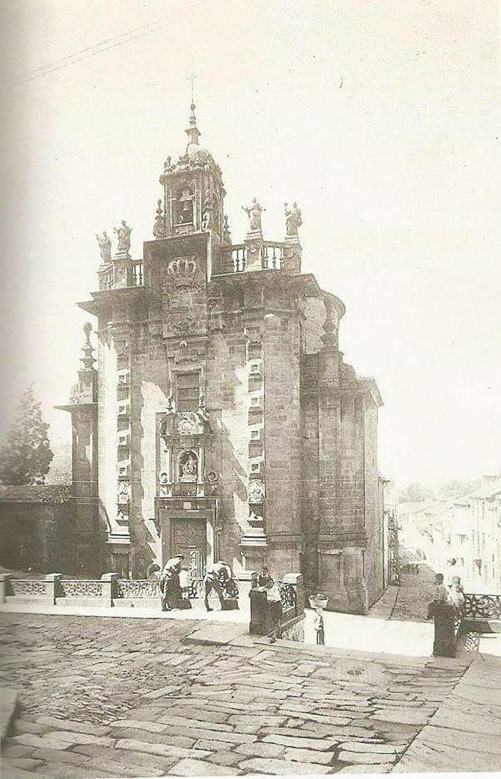 La Iglesia de San Fructuoso en 1915 (Compostela Verde).