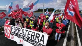 Manifestación por las comarcas de Ferrolterra, Eume y Ortgal en el puente de As Pías, que divide Ferrol y Fene
