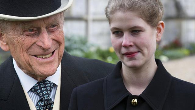 El duque de Edimburgo y Lady Louise, en un montaje de JALEOS.