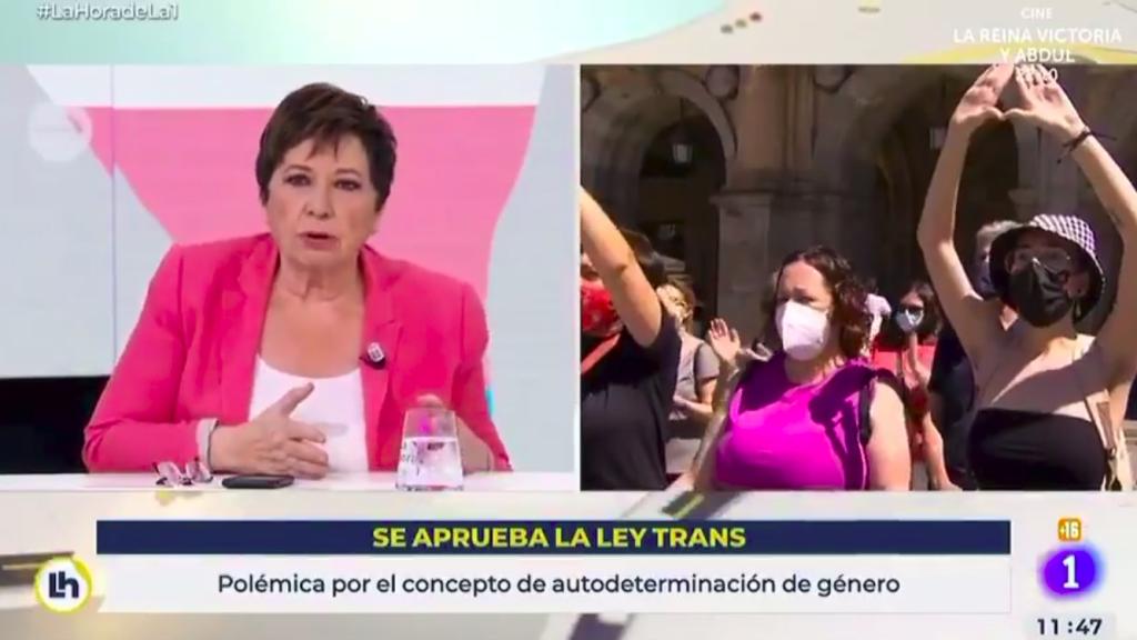 Celia Villalobos en el programa de 'La Hora de La 1'.