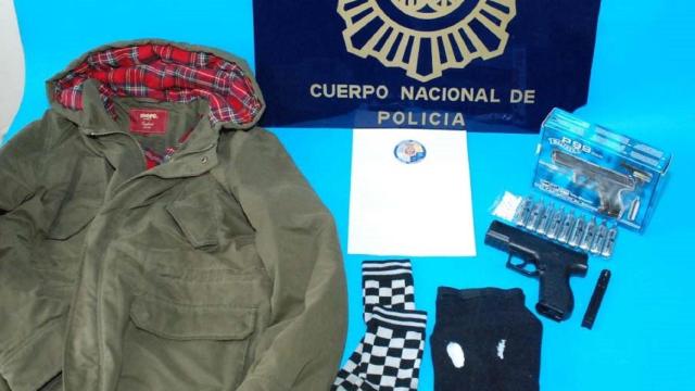 La Policía Nacional detiene a un hombre por atracar un estanco en A Coruña