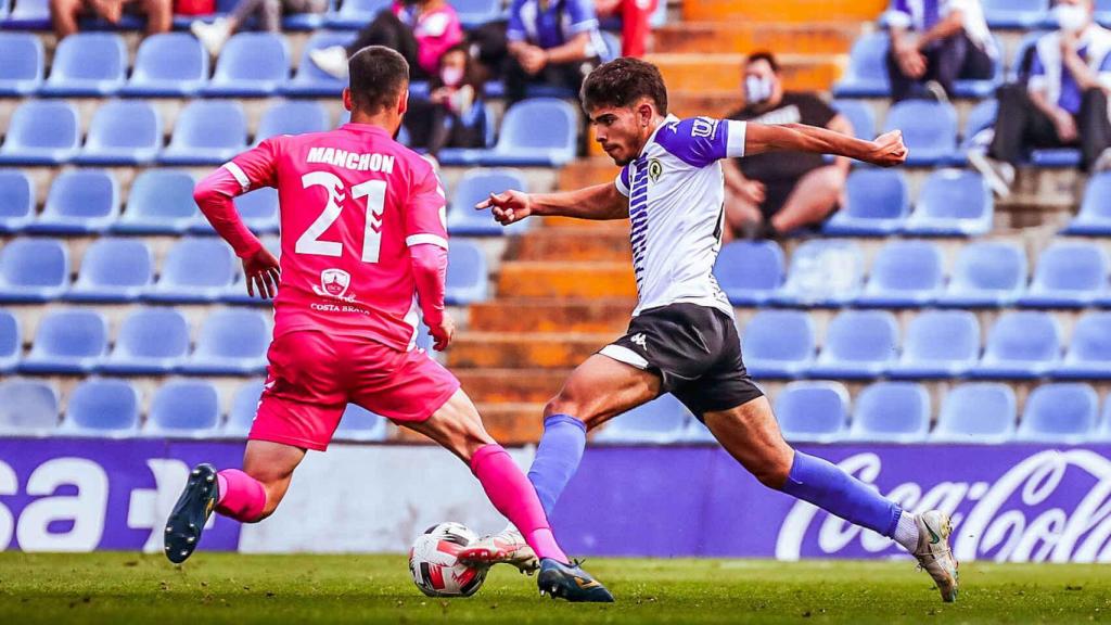 Abde, uno de los ocho jugadores con contrato en vigor.