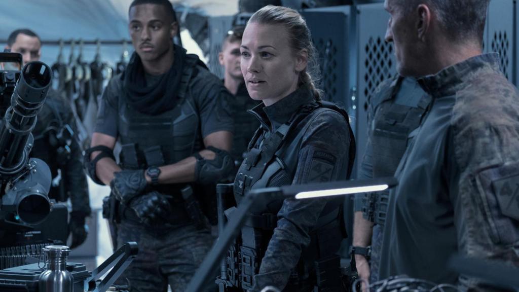 Yvonne Strahovski es una viajera del futuro en 'La Guerra del Mañana'.