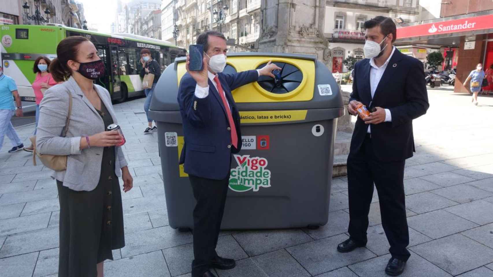 Vigo presenta su nuevo sistema de recompensa por reciclaje