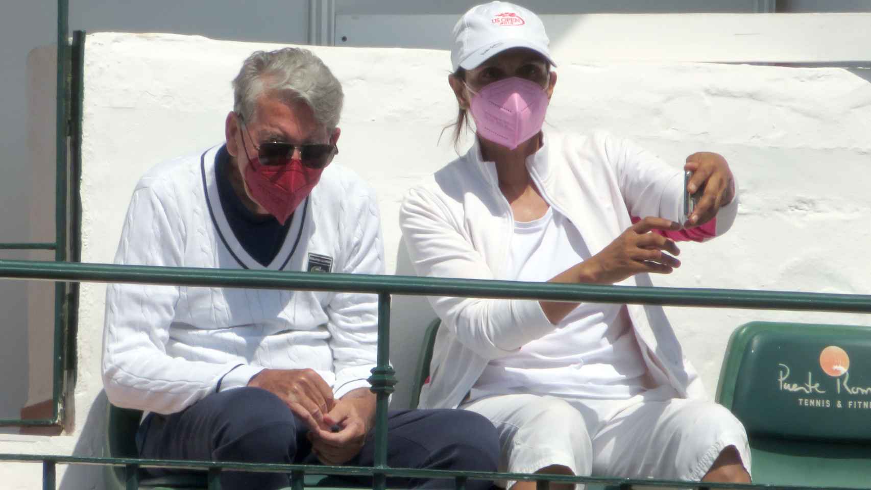 El tenista junto a su mujer, Claudia Rodríguez, en uno de sus últimos actos públicos.