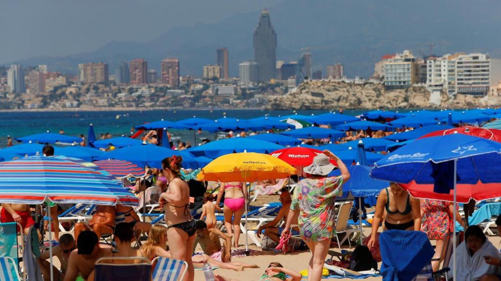 Playa de Benidorm, a finales de junio.