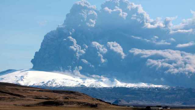Erupción del volcán Eyjafjallajökull.