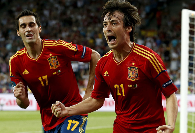David Silva anota el primer gol de España en la final de la Eurocopa de 2012 ante Italia