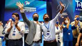 Pablo Casado y Carlos Mazón, en el XV Congreso del Partido Popular de la Comunidad Valenciana. EE