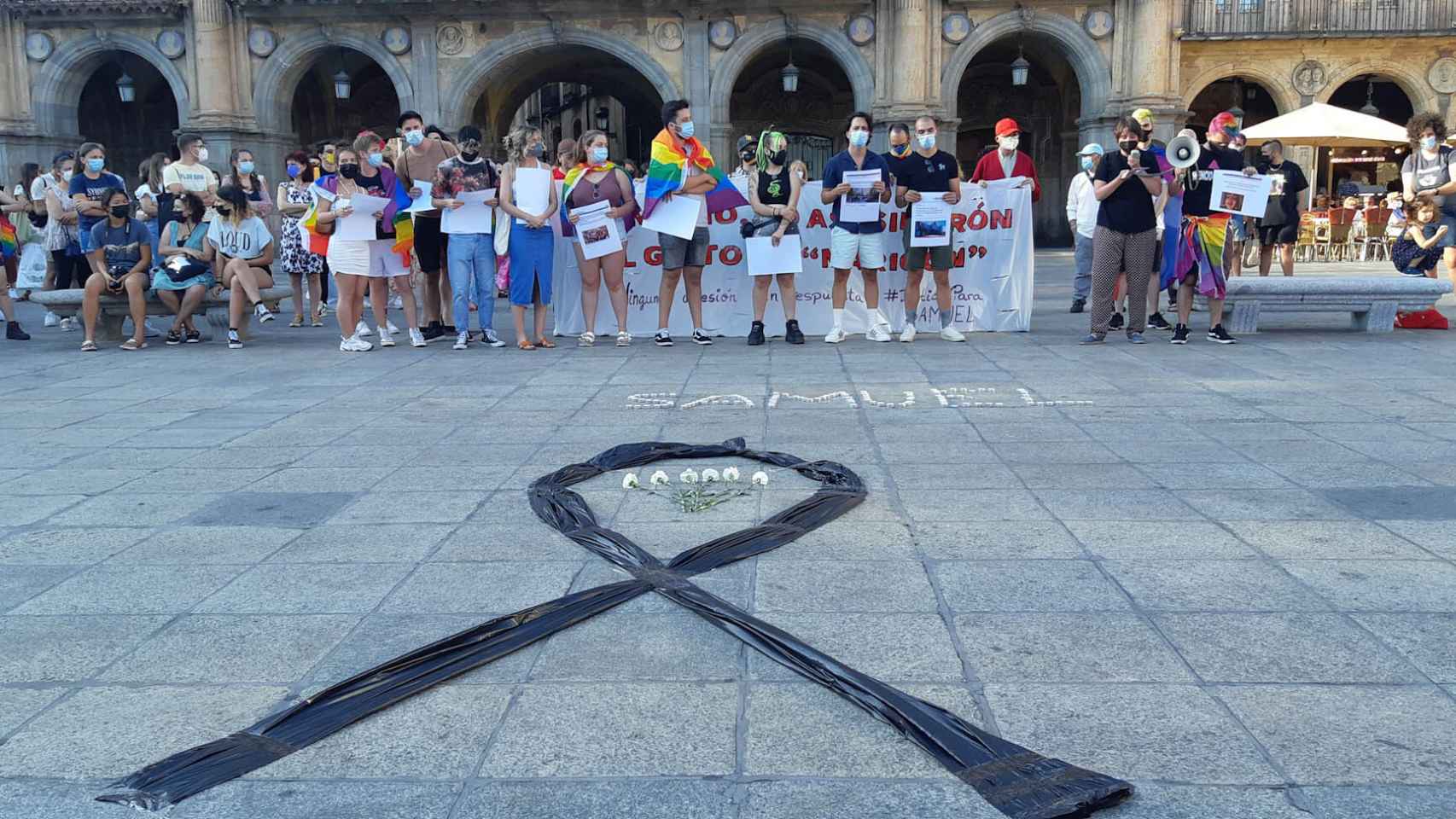 Concentración Plaza Mayor de Salamanca por la muerte del joven gay Samuel 1