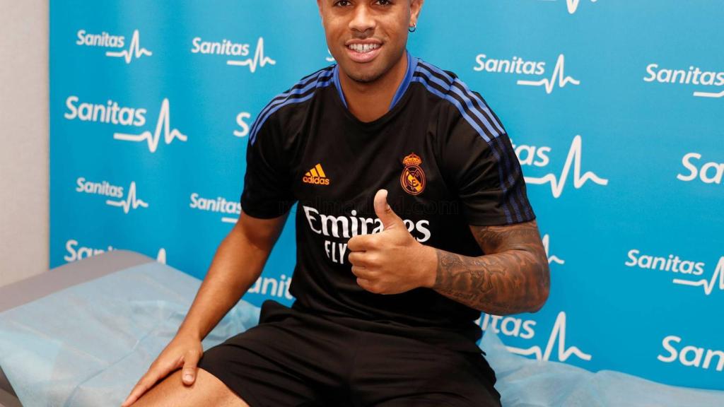 Mariano Díaz, pasando el reconocimiento médico