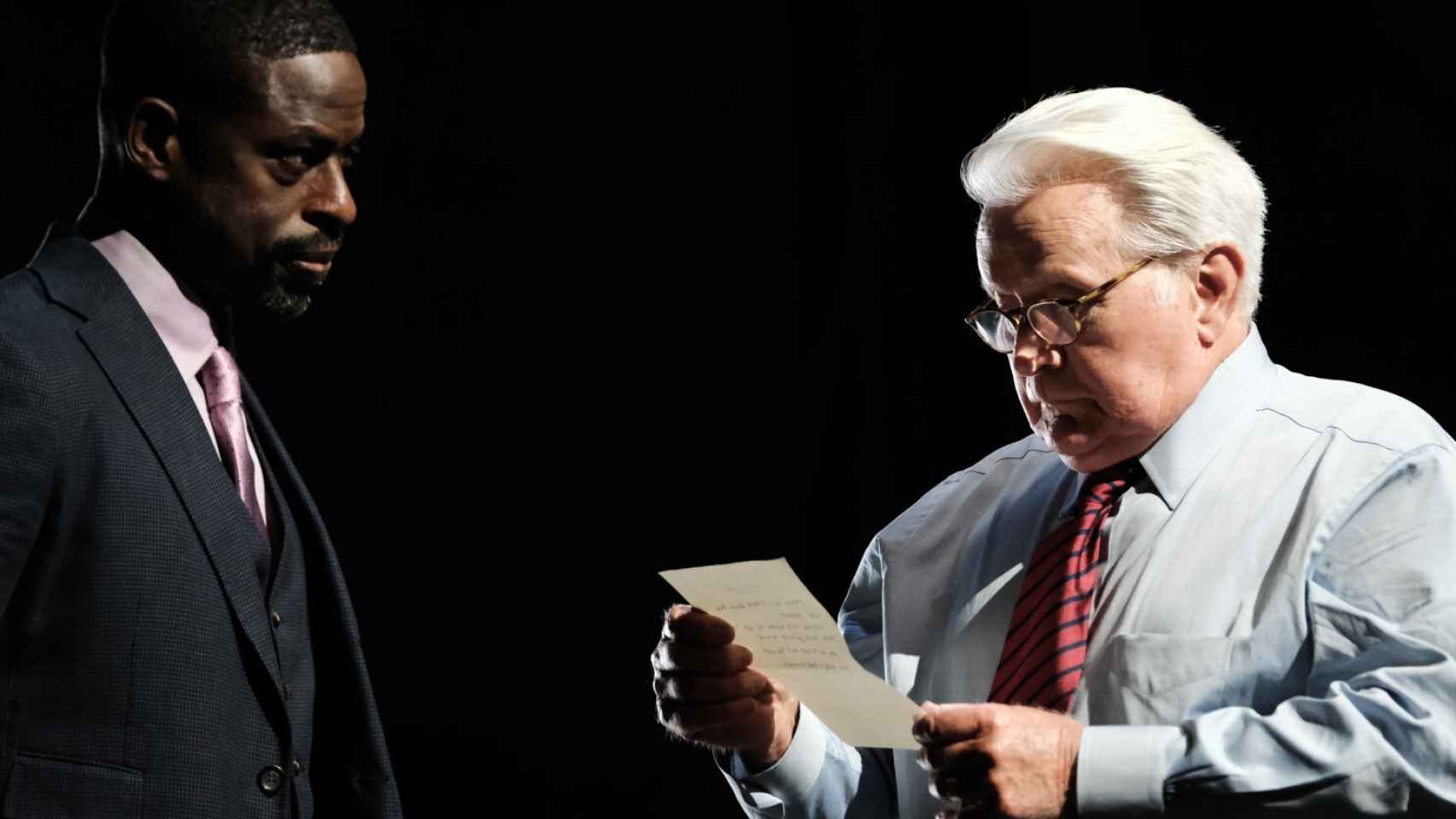 Sterling K. Brown y Martin Sheen en 'A West Wing Special to Benefit When We All Vote'.