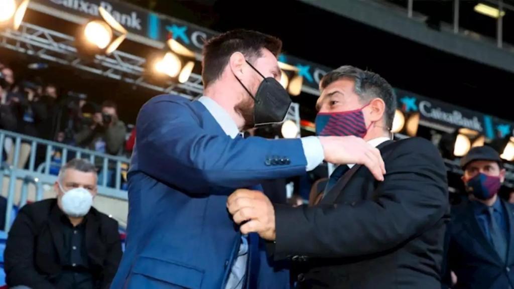 Leo Messi y Joan Laporta, durante la presentación de este como nuevo presidente del Barça