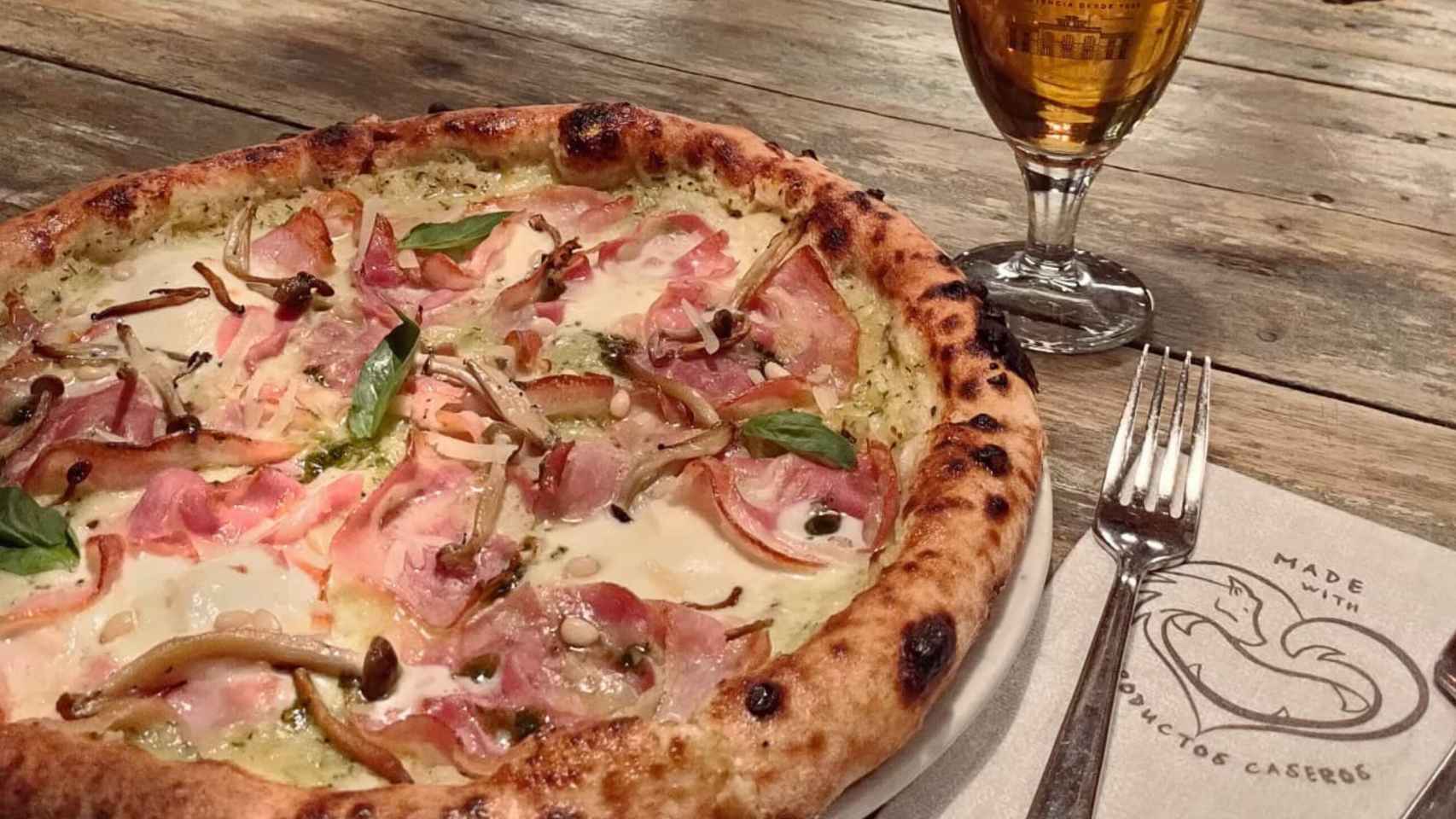 Una de las pizzas más populares del restaurante In Bocca al Lupo.
