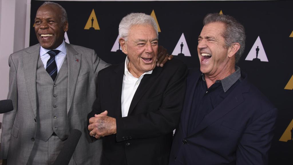 Richard Donner junto a Danny Glover y Mel Gibson.