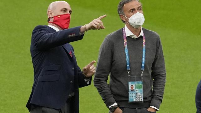 Luis Rubiales y Luis Enrique, en Wembley antes de la semifinal