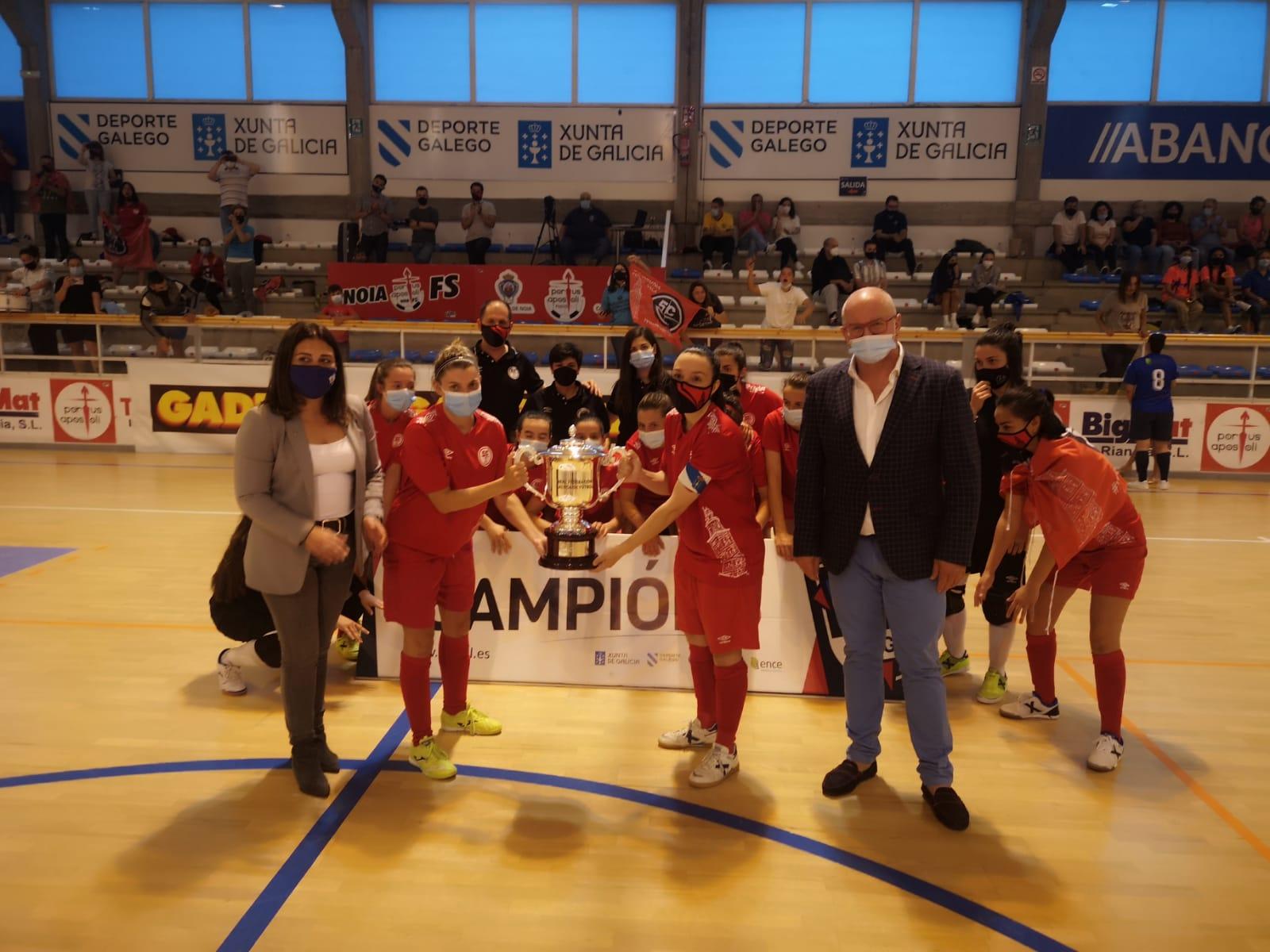 El 5 Coruña Futbol Sala Femenino, campeonas autonómicas.