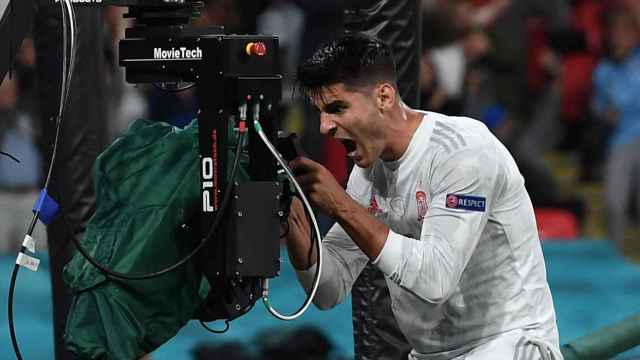 Álvaro Morata celebra su gol contra Italia