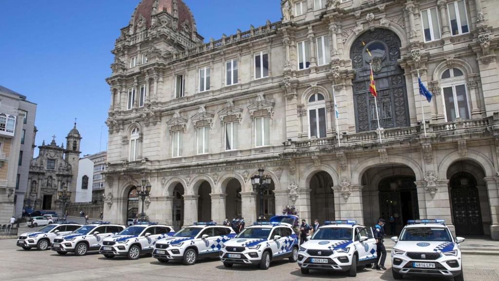 Los siete nueve vehículos de la Policía Local de A Coruña